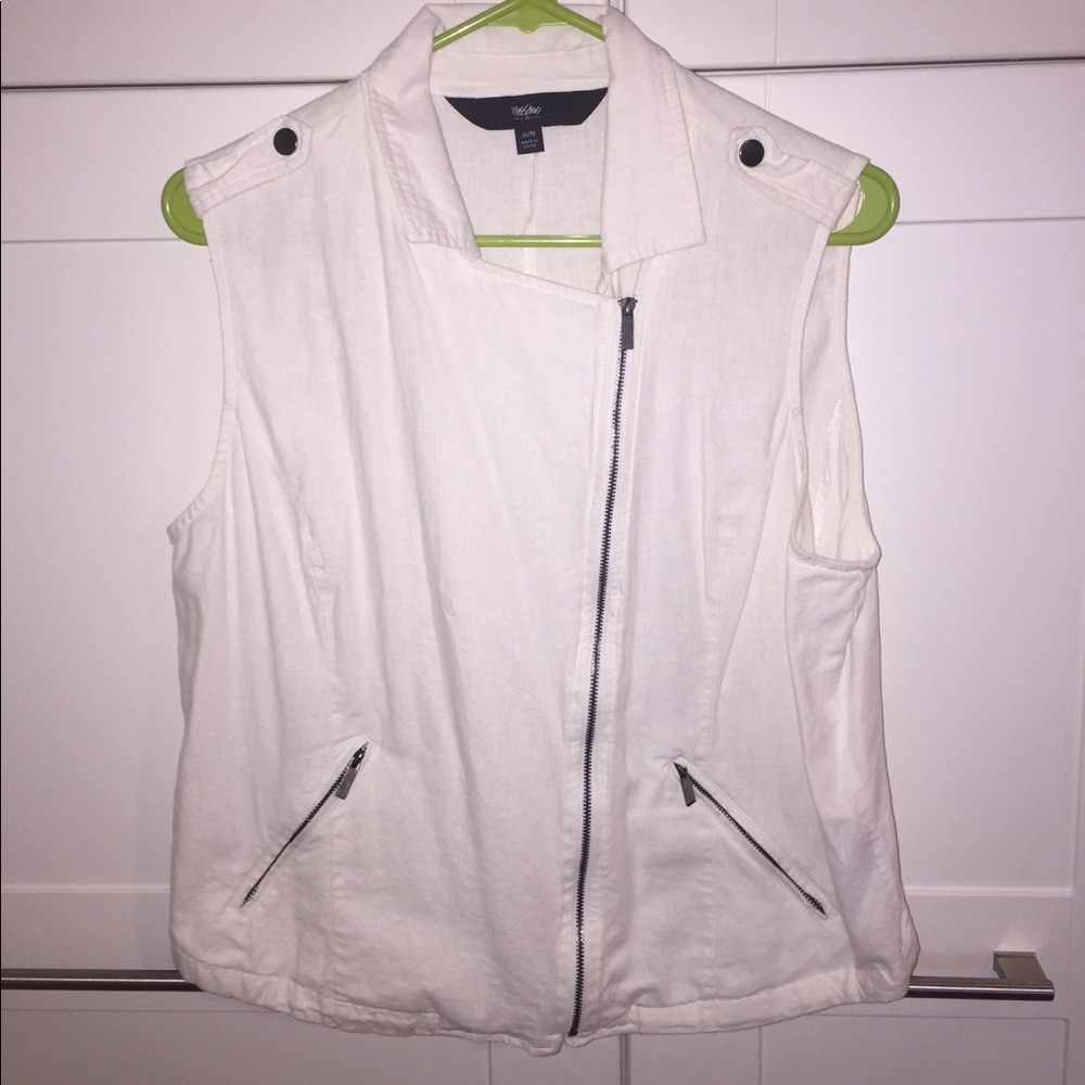 White linen vest